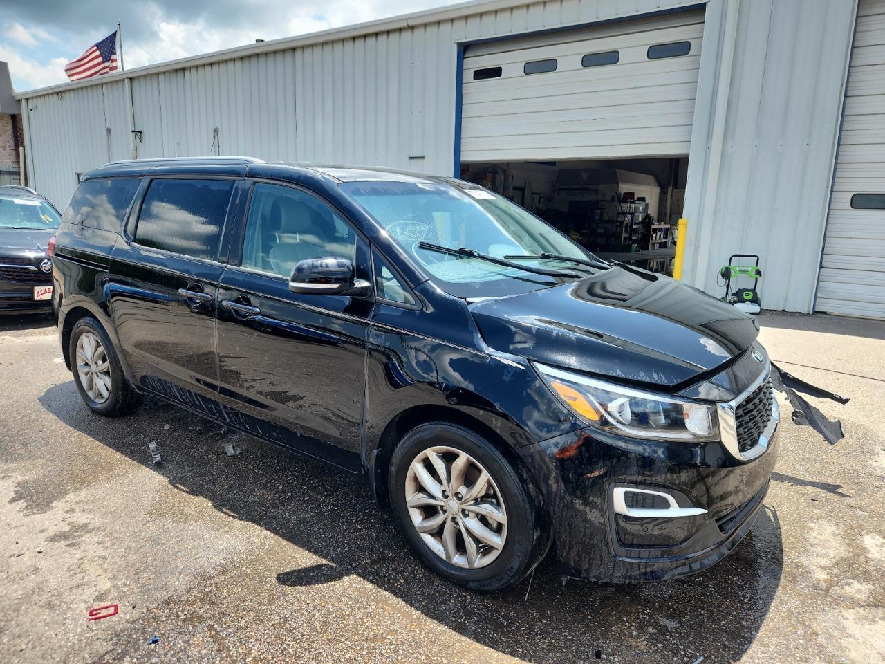 2020 Kia Sedona Lx - Фото 4