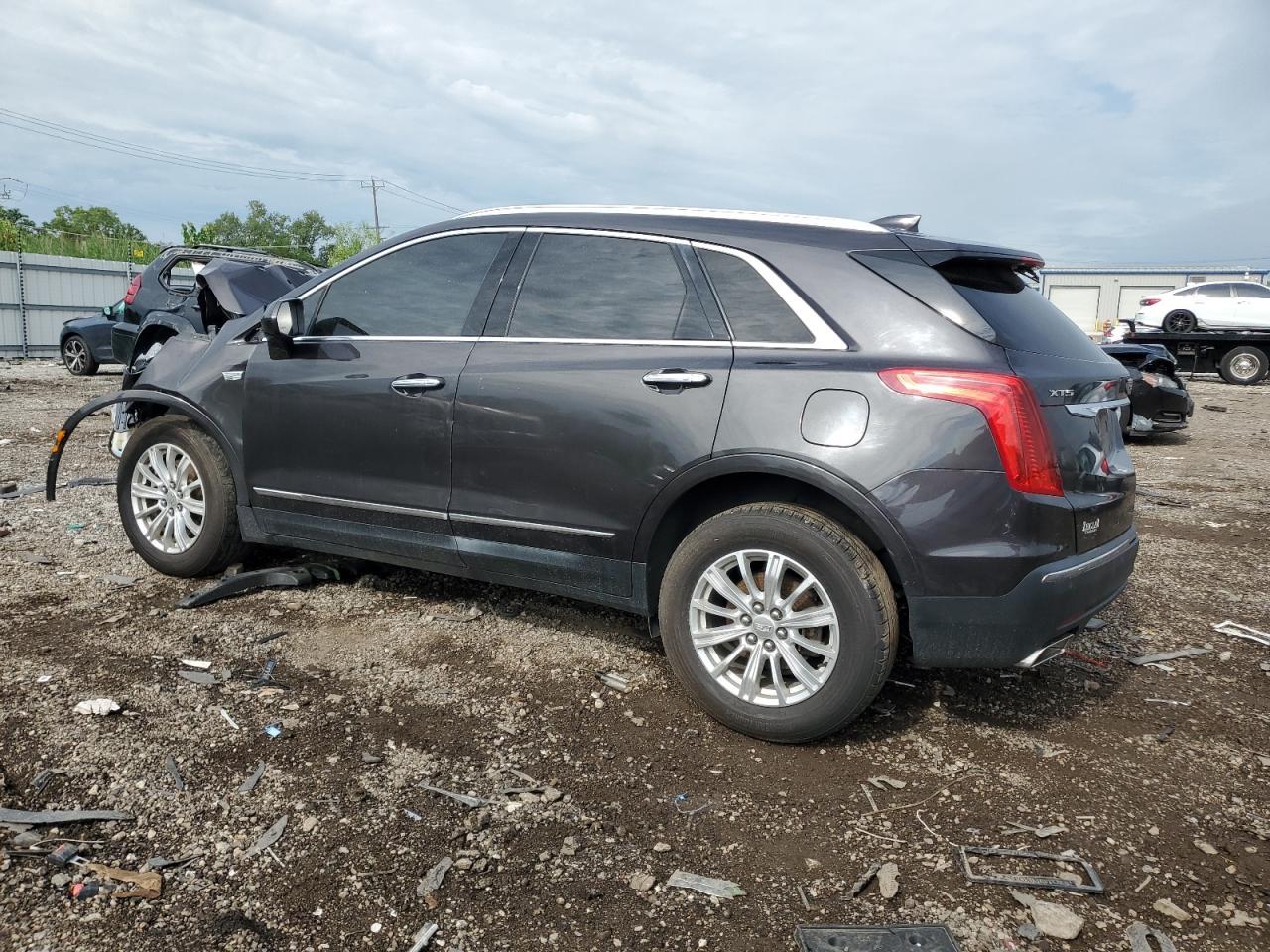 2018 Cadillac Xt5 - Image 2