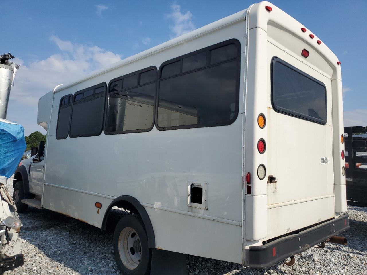 2019 Ford F550 Super Duty - Фото 2