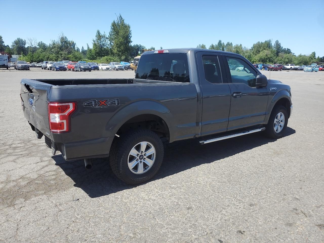 2018 Ford F150 Super Cab - Фото 3