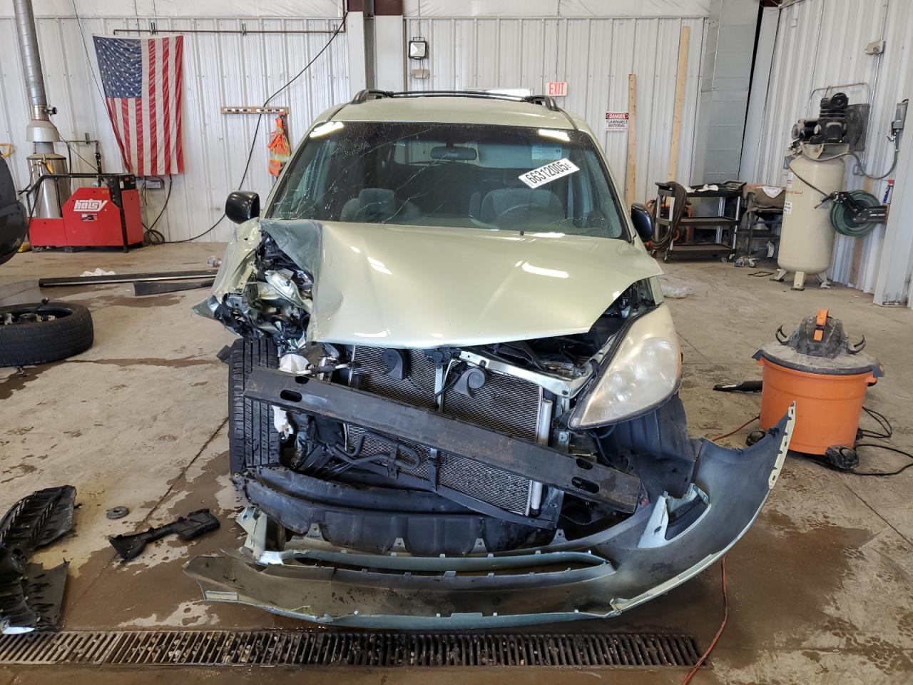 2008 Toyota Sienna Ce - Image 5