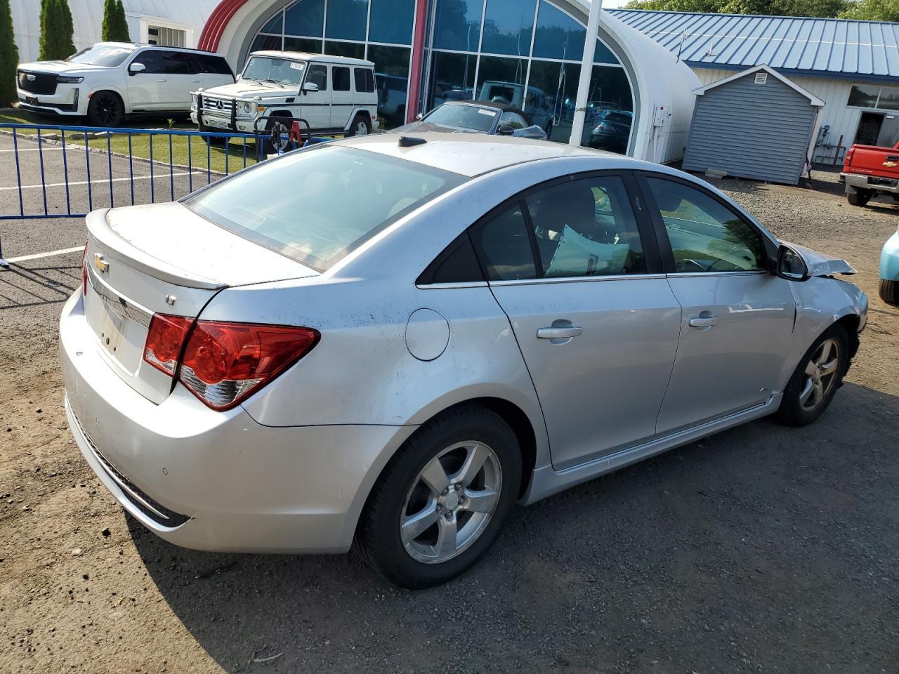 2012 Chevrolet Cruze Lt - Image 3