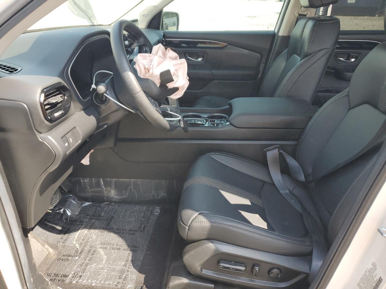 2025 Honda Pilot Touring - Image 7