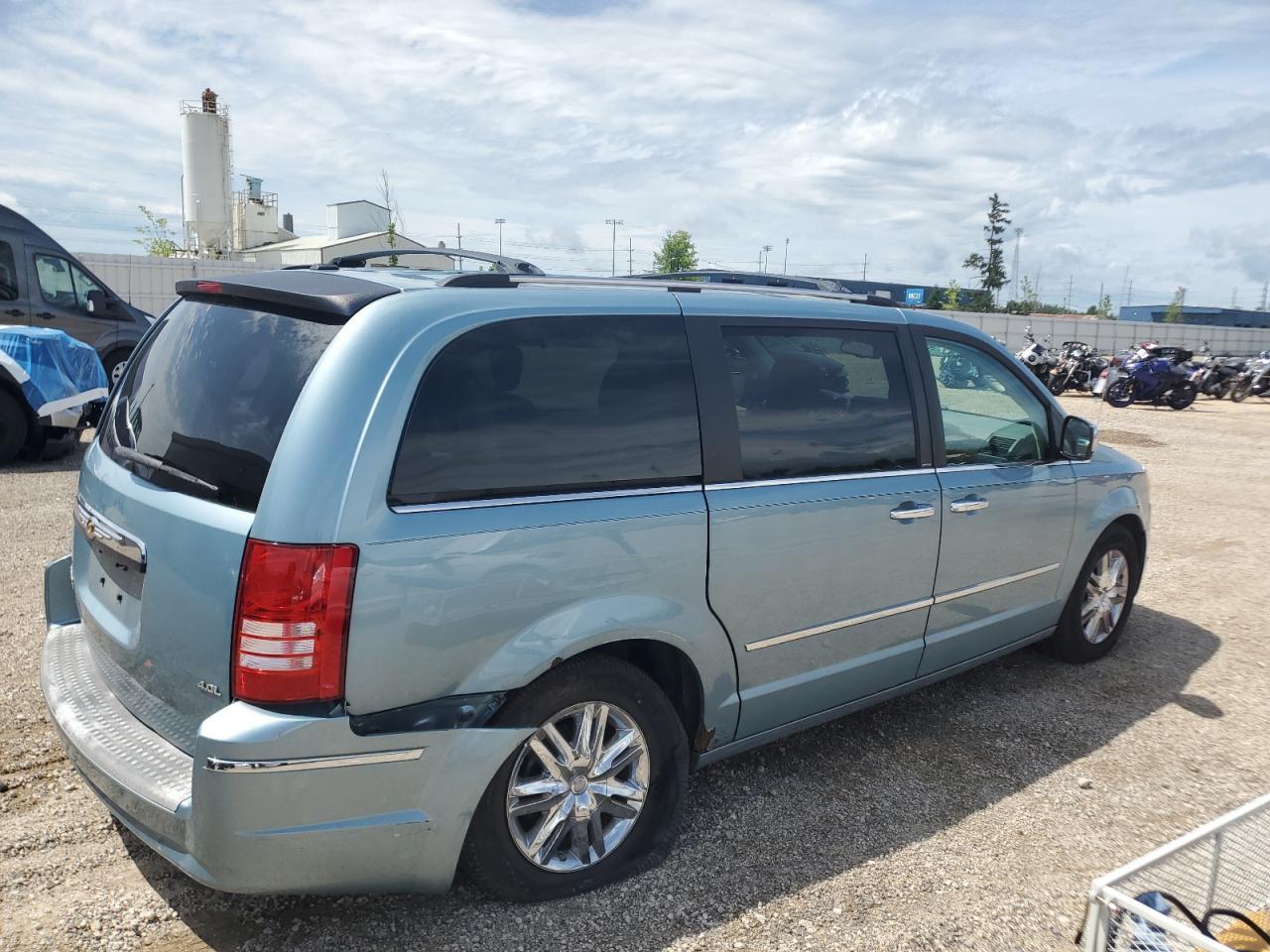 2008 Chrysler Town & Country Limited - Фото 3