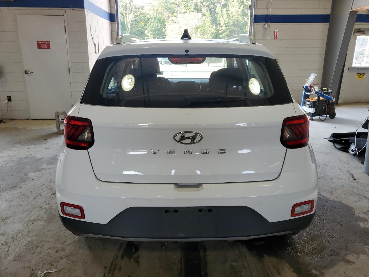 2022 Hyundai Venue Sel - Фото 6