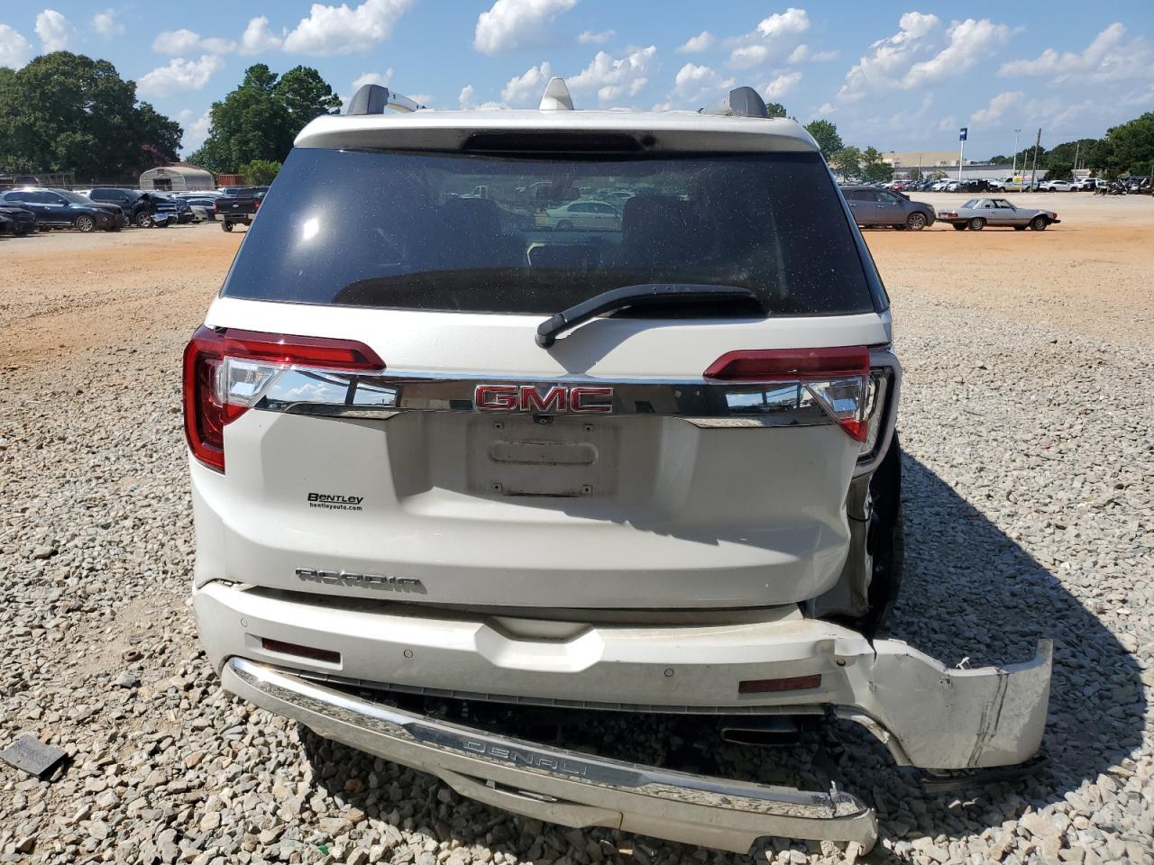 2021 GMC Acadia Denali - Фото 6