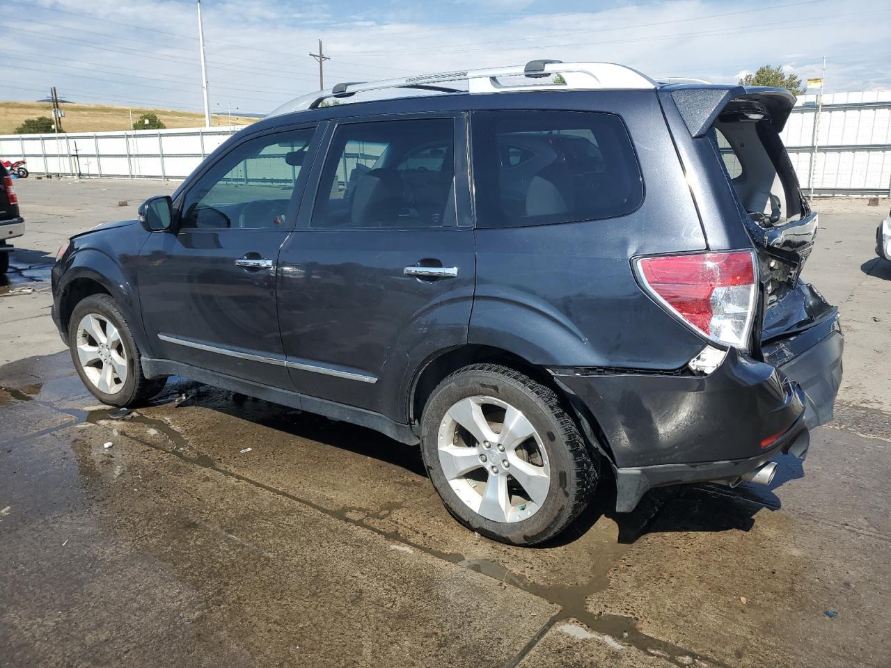 2013 Subaru Forester Touring - Фото 2
