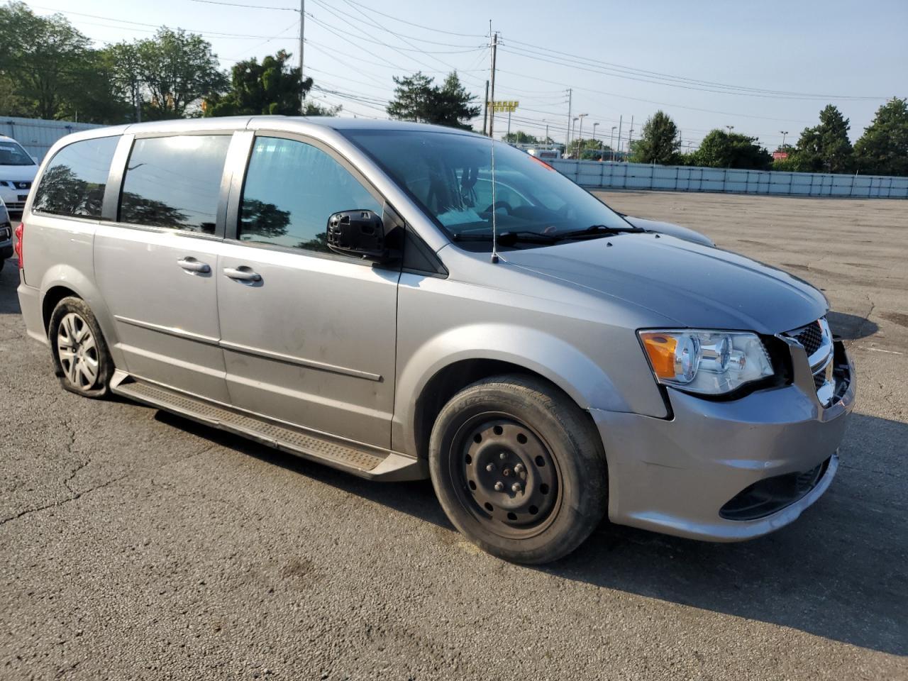 2017 Dodge Grand Caravan Se - Image 4