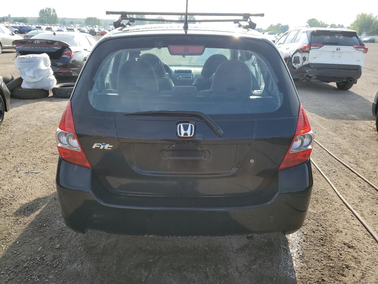 2007 Honda Fit - Image 6