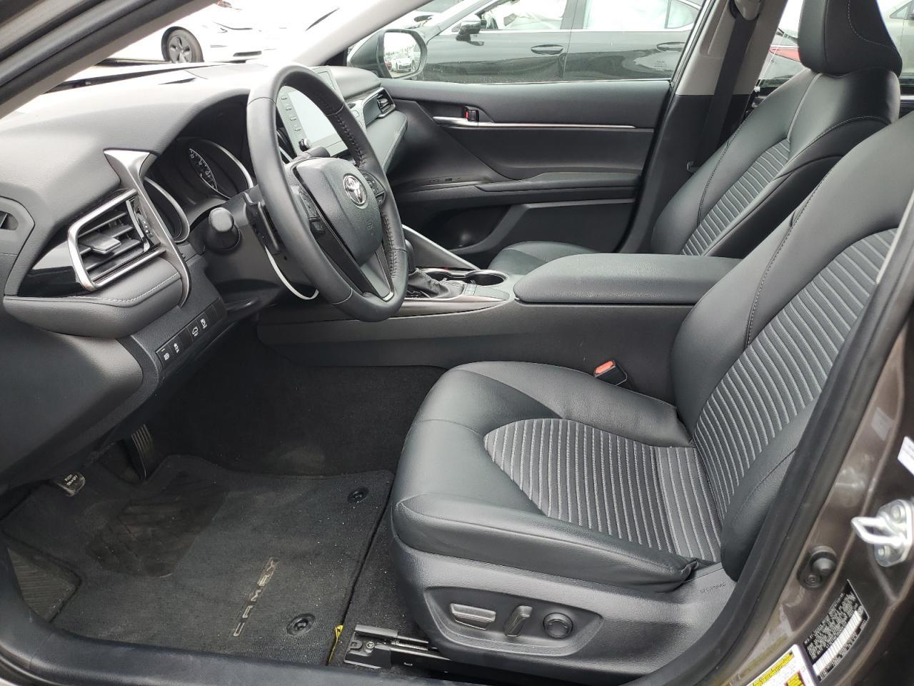 2024 Toyota Camry Se - Image 7