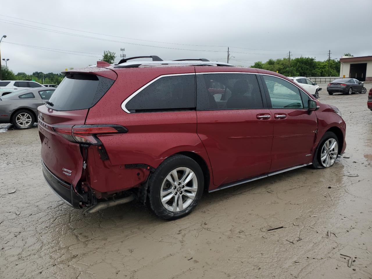 2021 Toyota Sienna Limited - Image 3