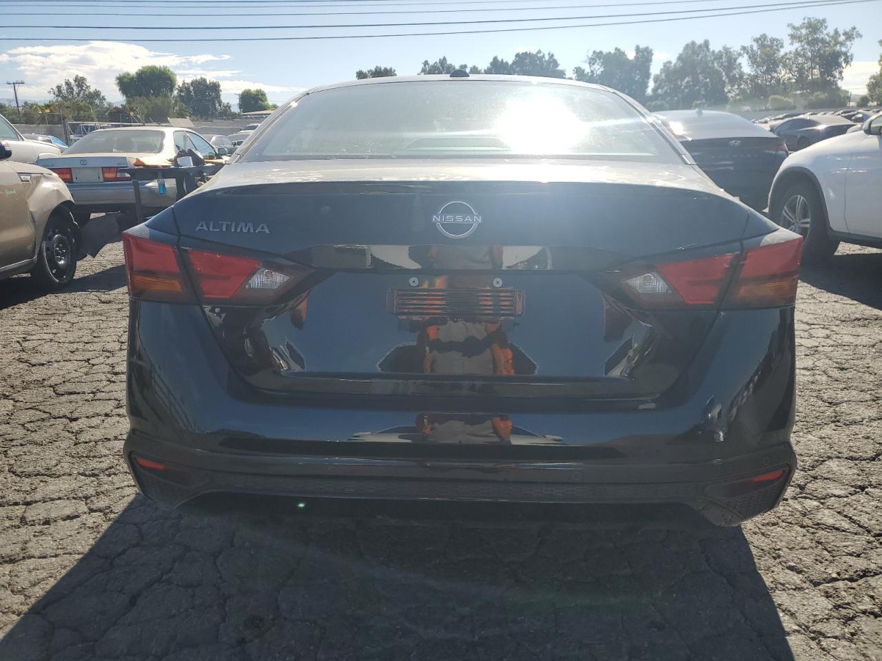 2025 Nissan Altima S - Фото 6