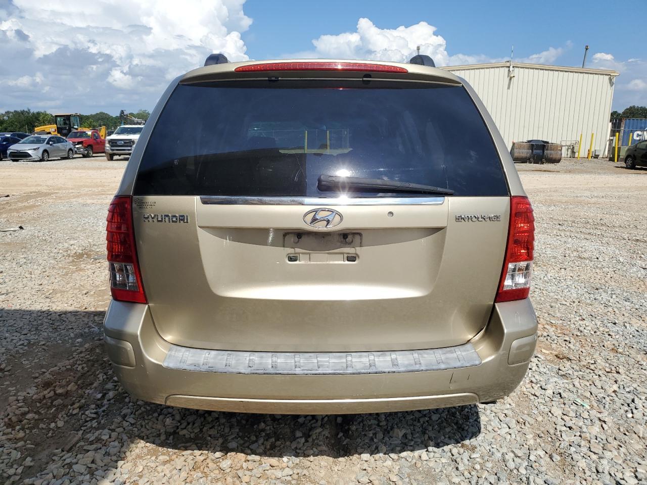 2007 Hyundai Entourage Gls - Фото 6