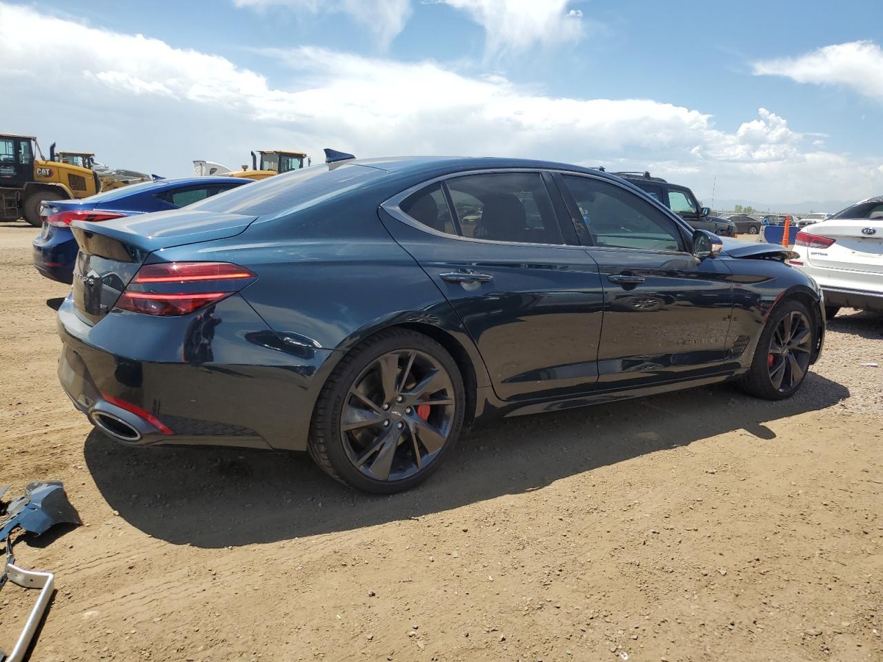 2023 Genesis G70 Base - Фото 3