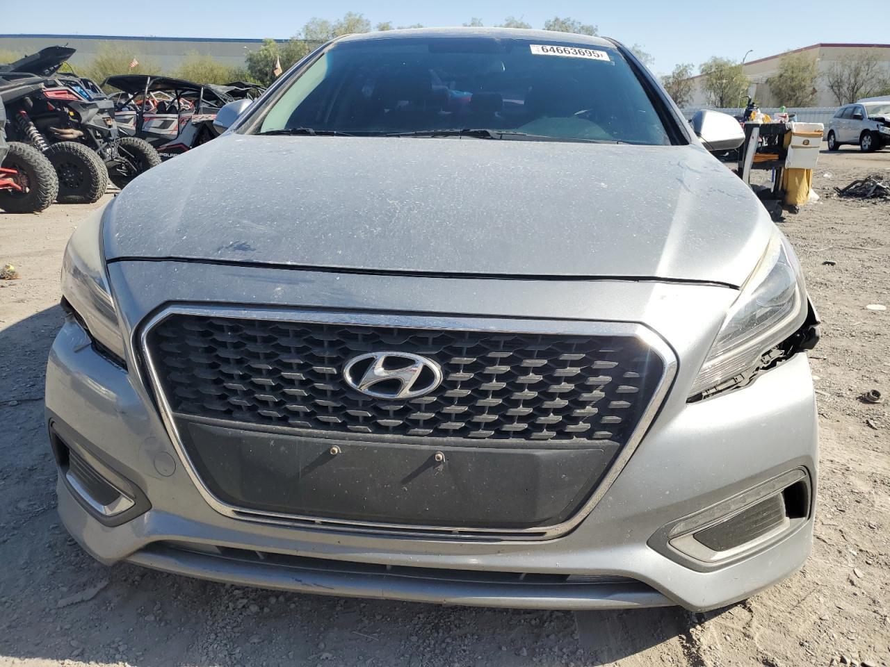 2016 Hyundai Sonata Hybrid - Фото 5