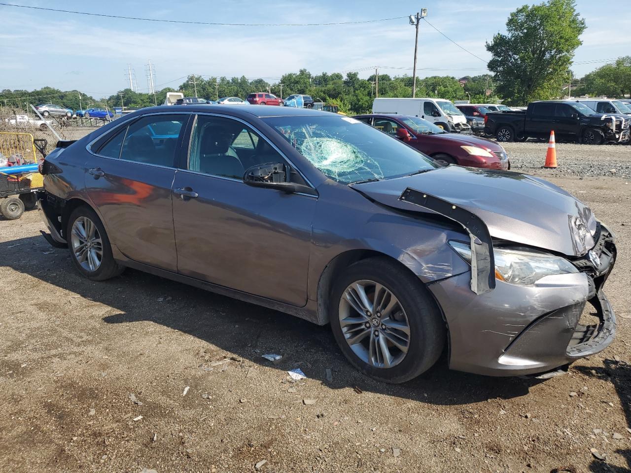 2016 Toyota Camry Le - Image 4