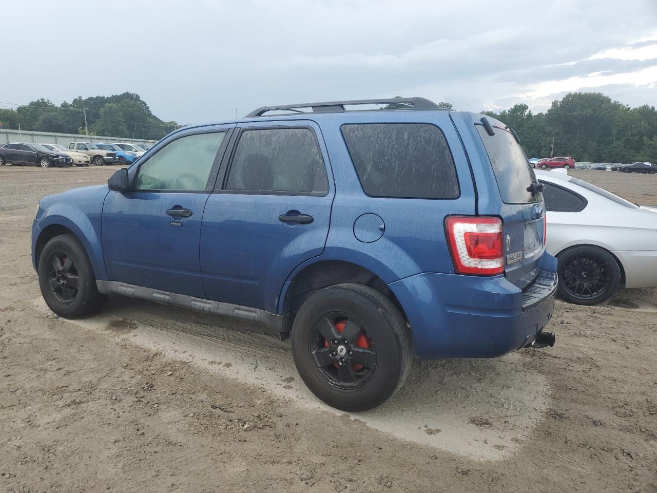 2009 Ford Escape Xlt - Image 2