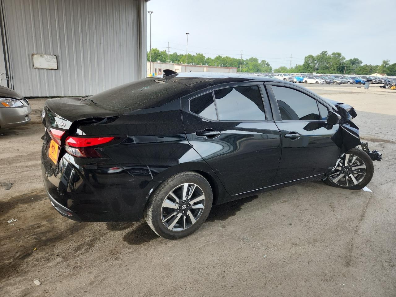 2021 Nissan Versa Sv - Фото 3