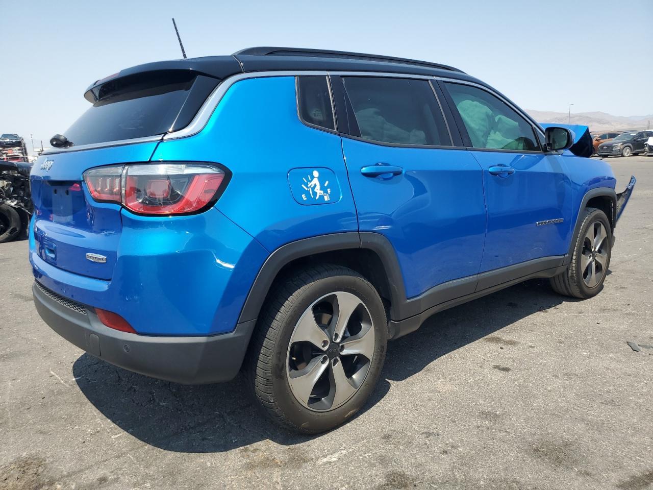 2019 Jeep Compass Latitude - Image 3