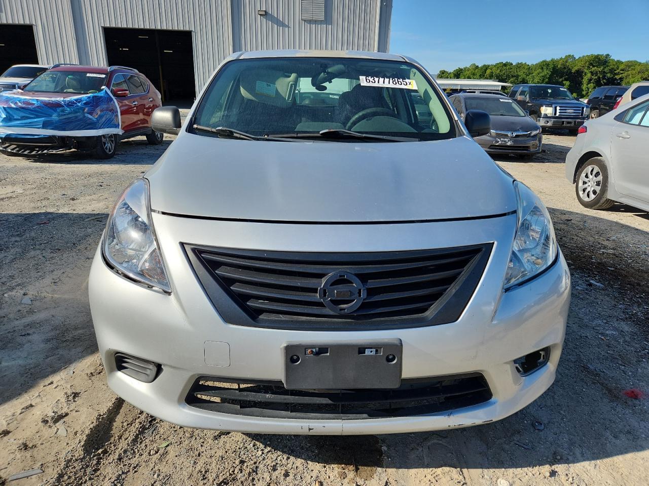 2012 Nissan Versa S - Фото 5