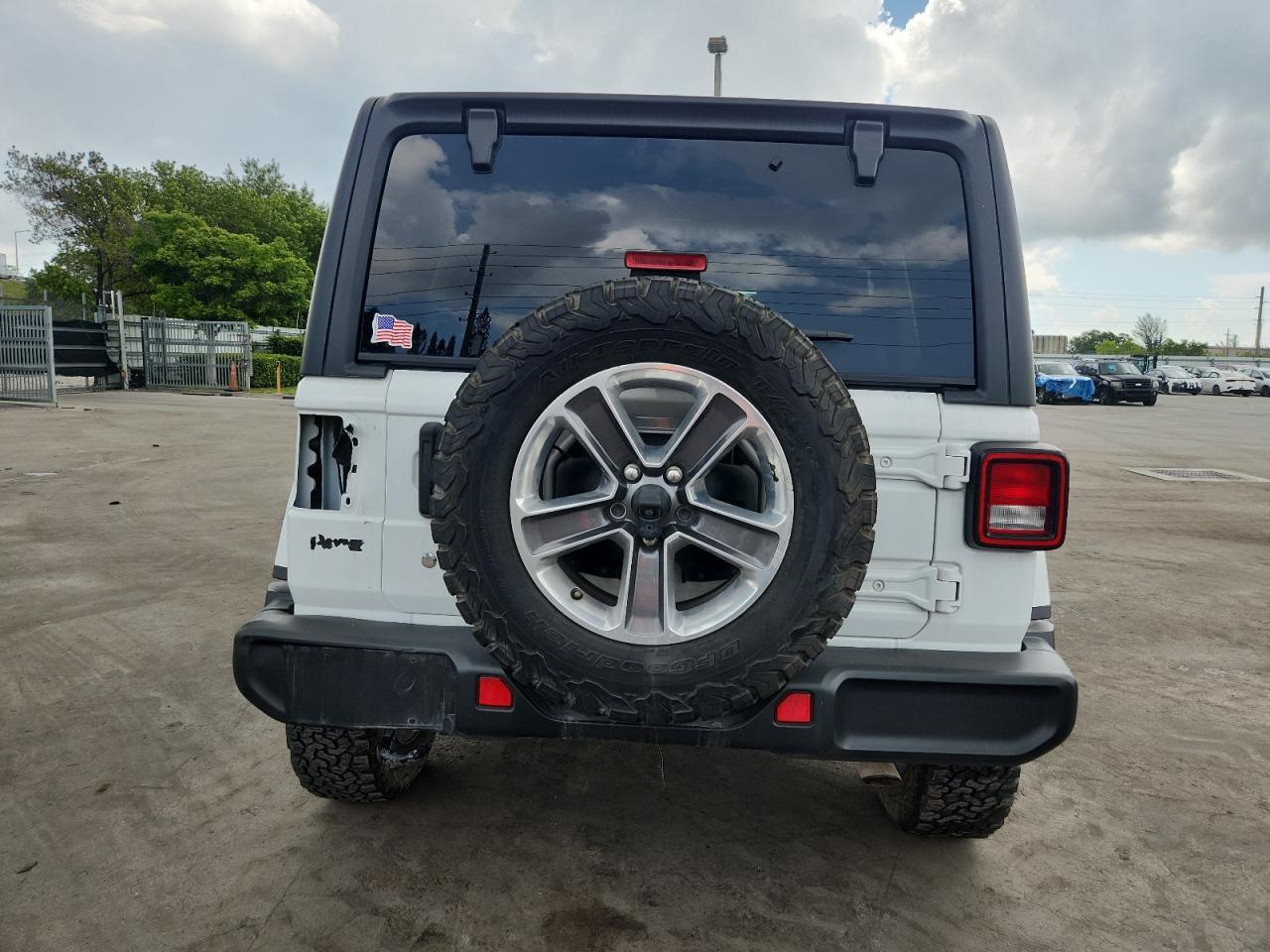 2019 Jeep Wrangler Unlimited Sahara - Image 6