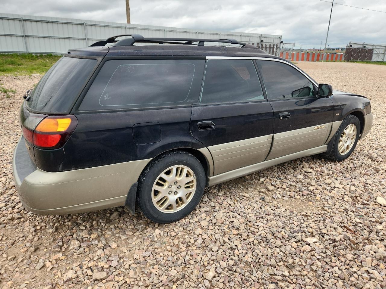 2002 Subaru Legacy Outback H6 3.0 Vdc - Image 3