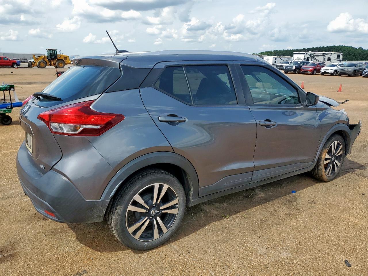 2019 Nissan Kicks S - Фото 3