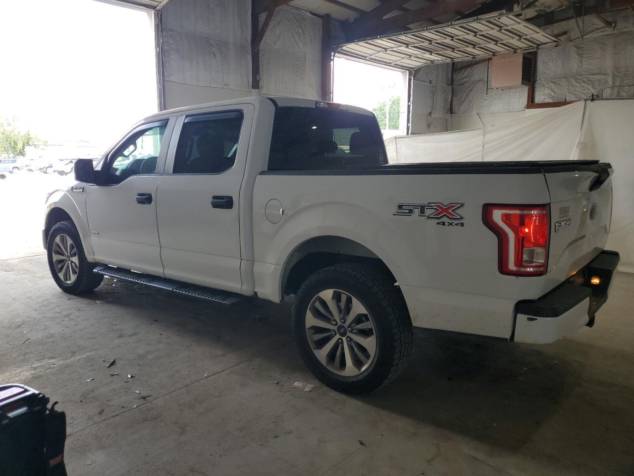 2017 Ford F150 Supercrew - Фото 2