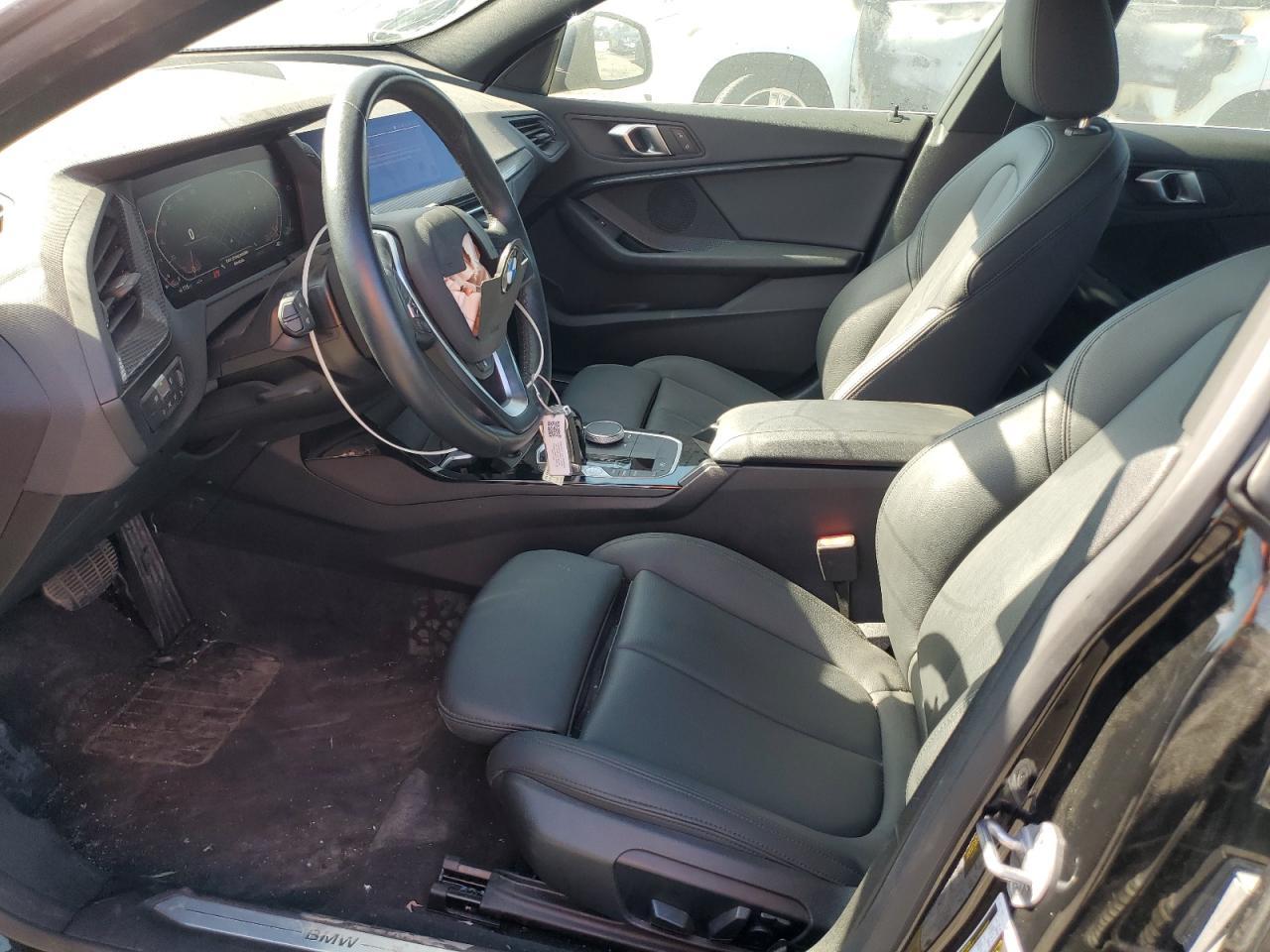 2024 BMW 228Xi - Фото 7