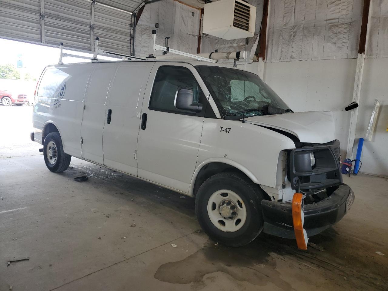 2017 GMC Savana Cargo 2500 - Image 4