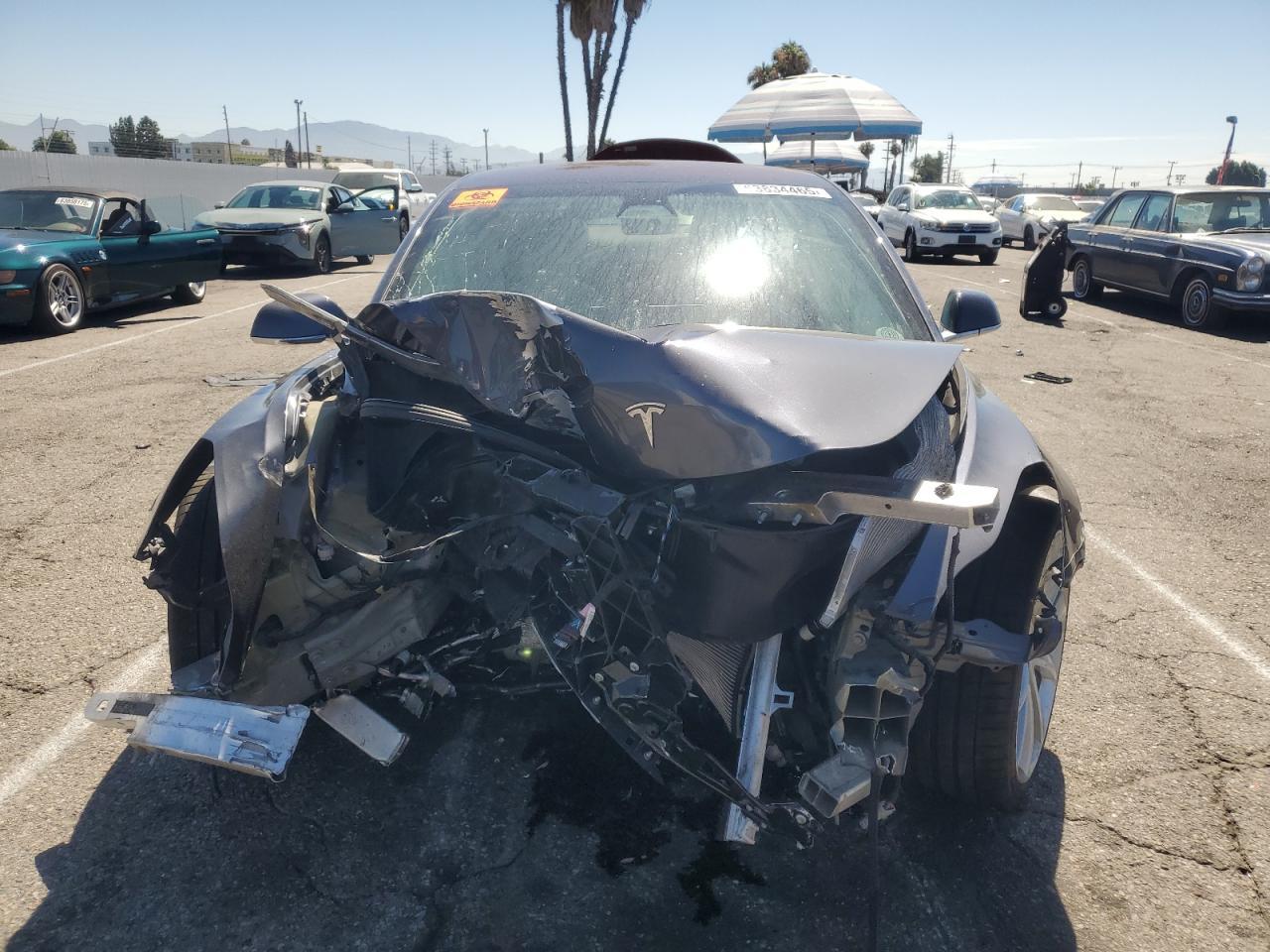 2018 Tesla Model 3 - Фото 5