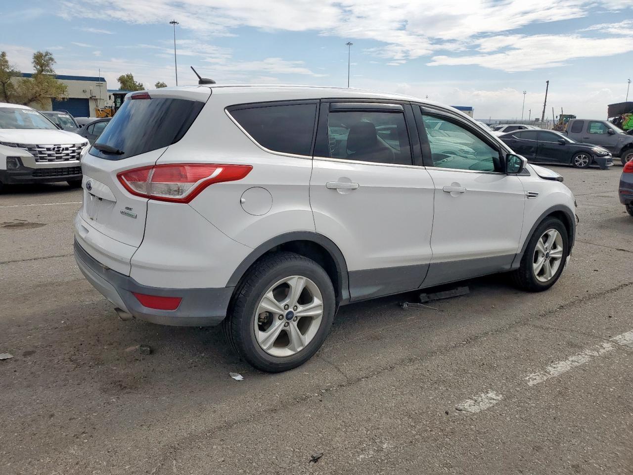 2015 Ford Escape Se - Image 3