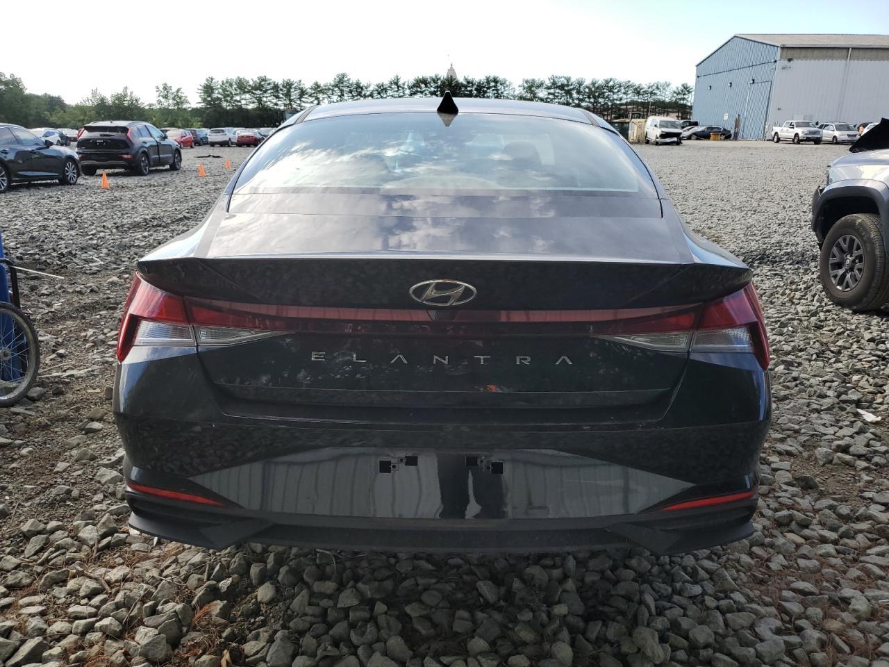 2022 Hyundai Elantra Sel - Image 6