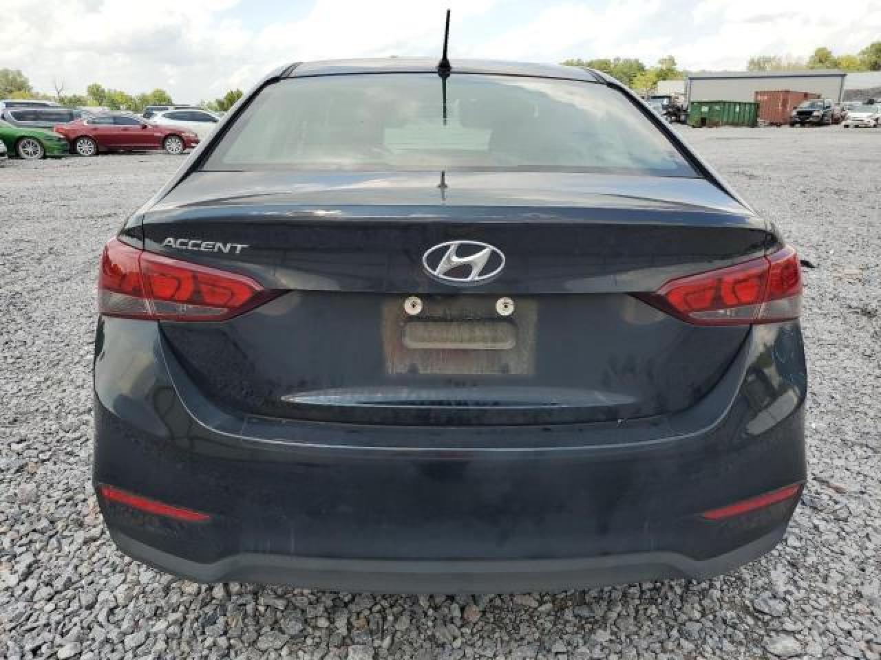 2021 Hyundai Accent Se - Фото 6