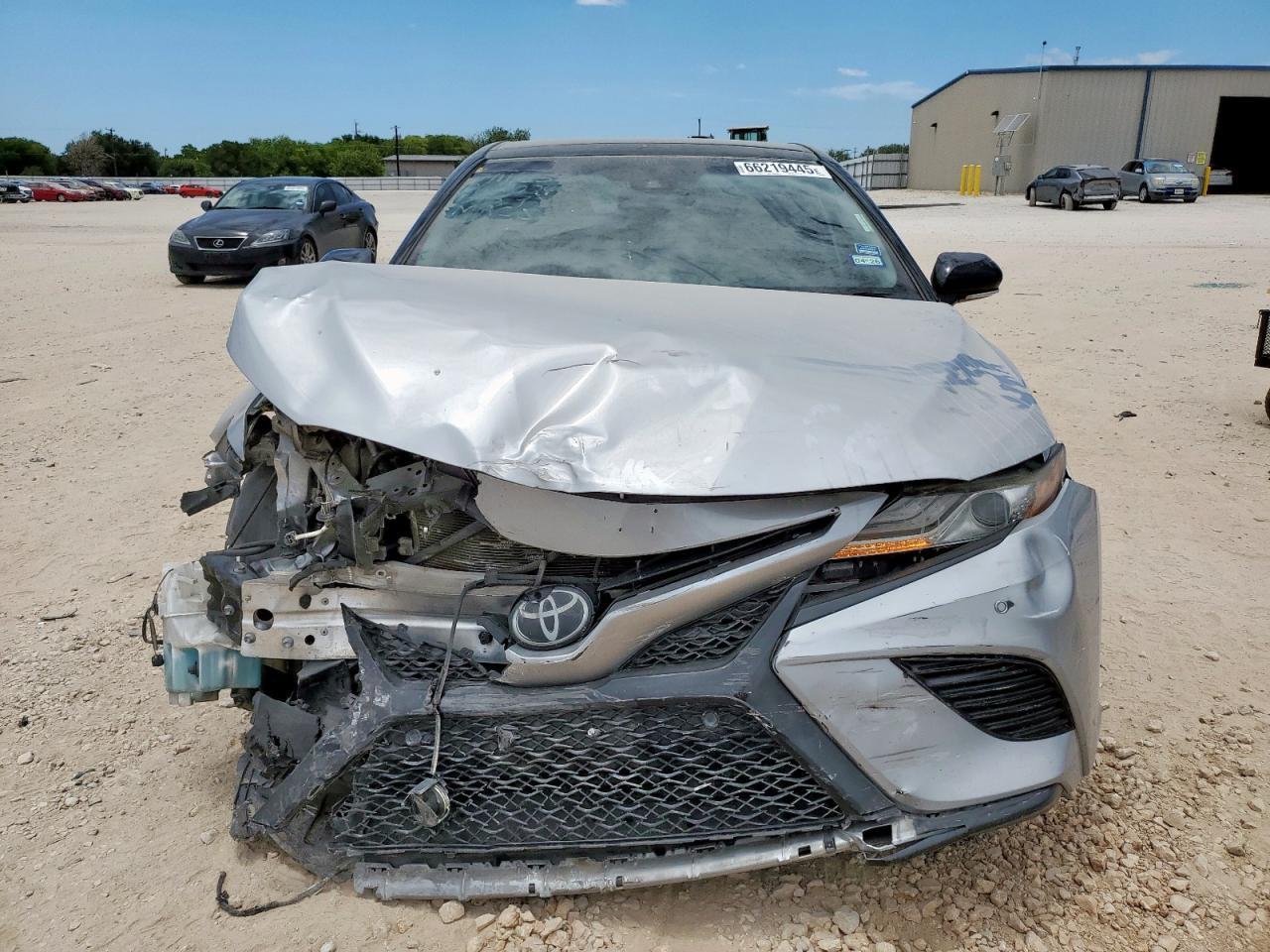 2018 Toyota Camry Xse - Фото 5