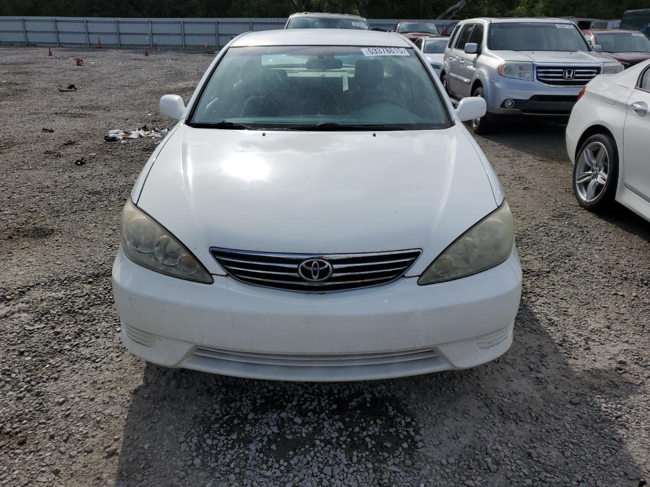 2005 Toyota Camry Le - Image 5