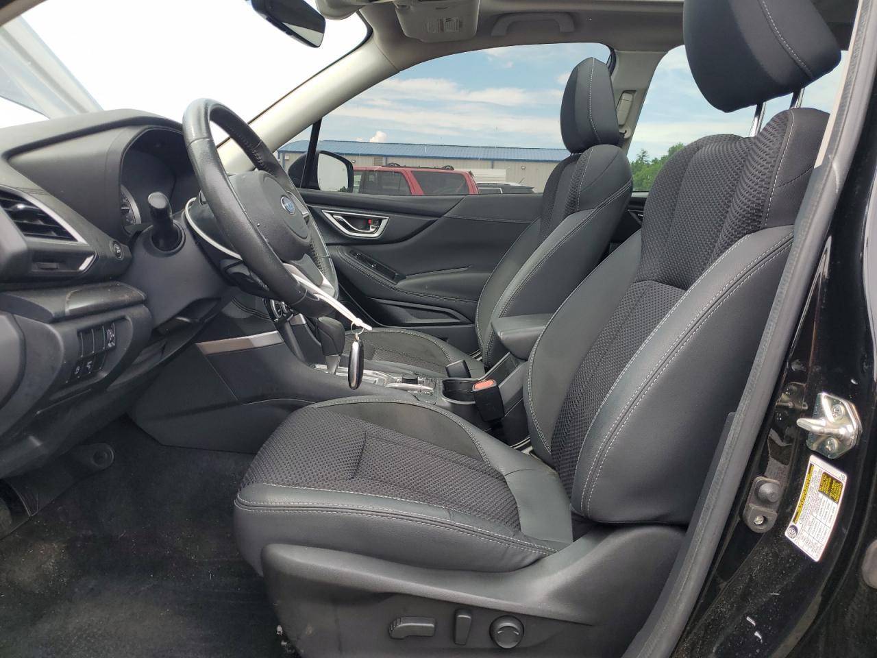 2020 Subaru Forester Premium - Фото 7