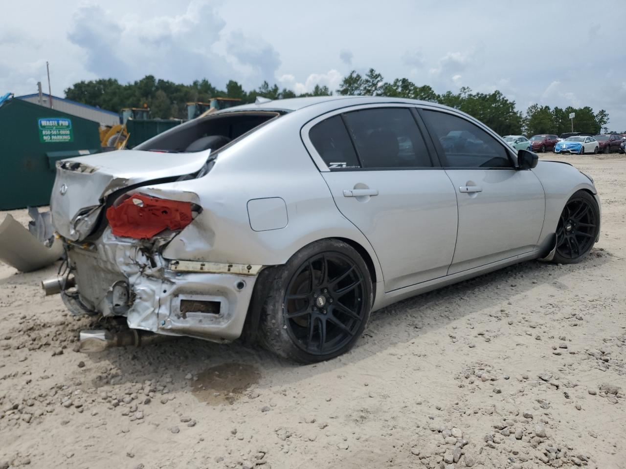 2011 Infiniti G37 - Фото 3