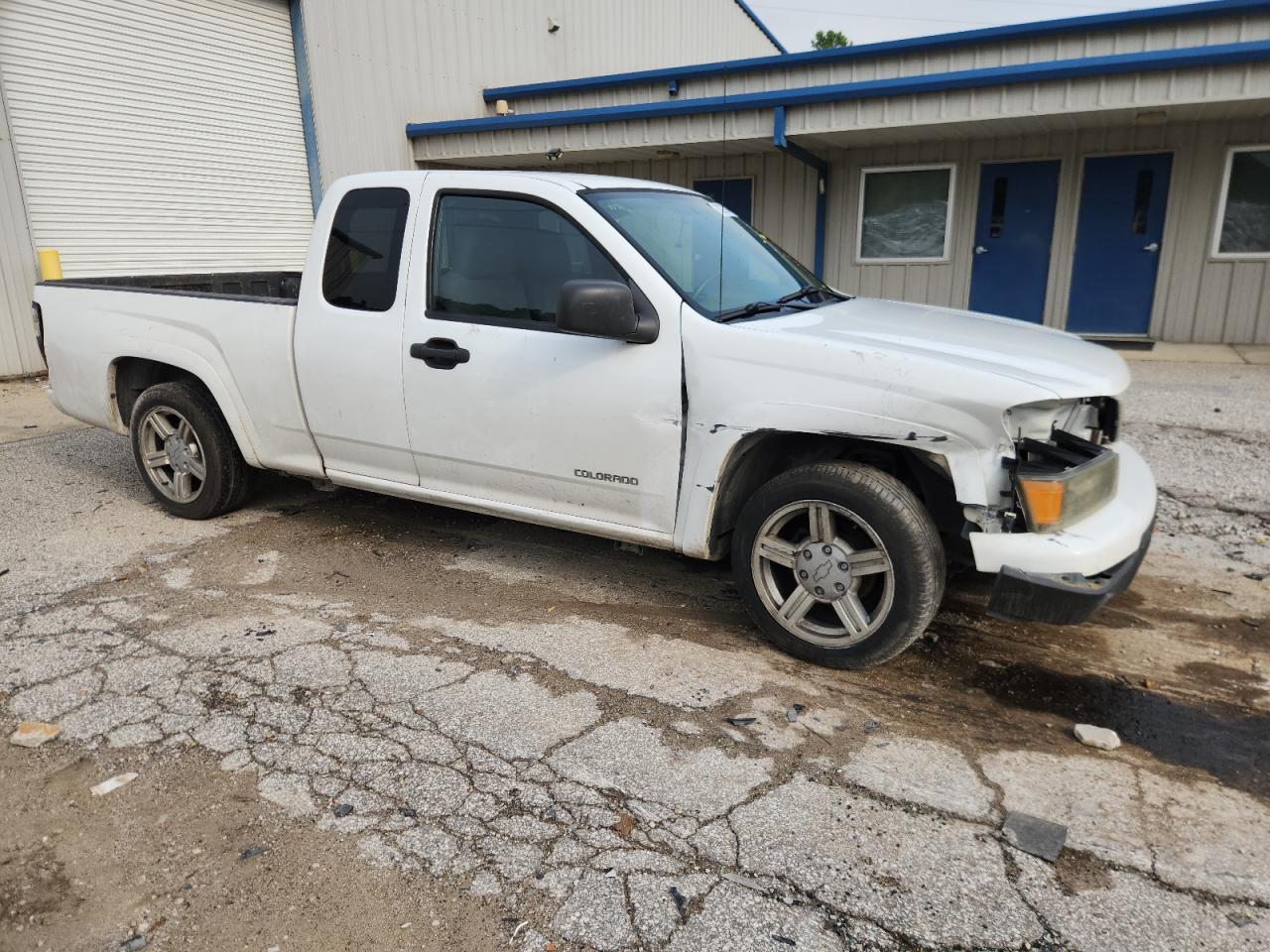 2005 Chevrolet Colorado - Image 4