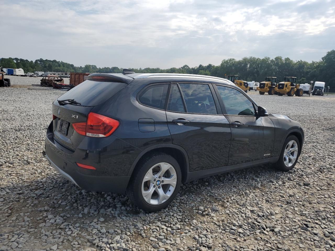 2015 BMW X1 Sdrive28I - Фото 3