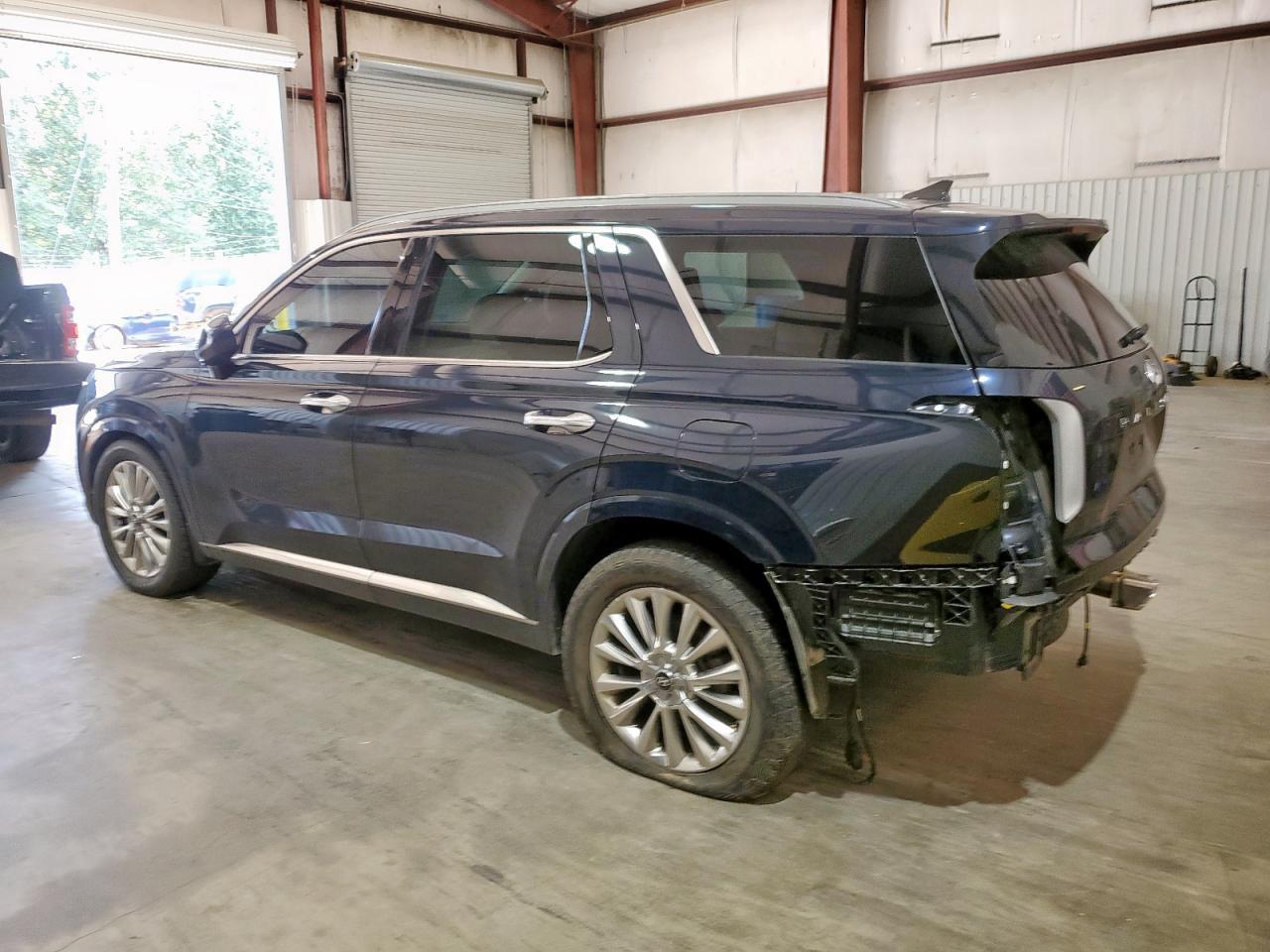 2020 Hyundai Palisade Limited - Image 2