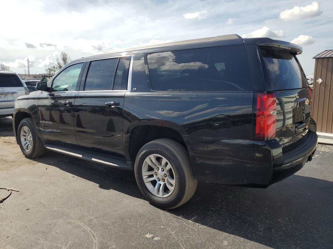 2019 Chevrolet Suburban K1500 Lt - Фото 2