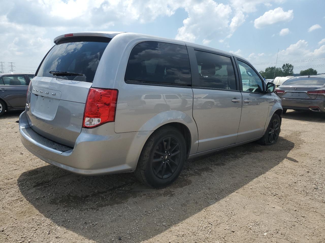 2020 Dodge Grand Caravan Gt - Фото 3