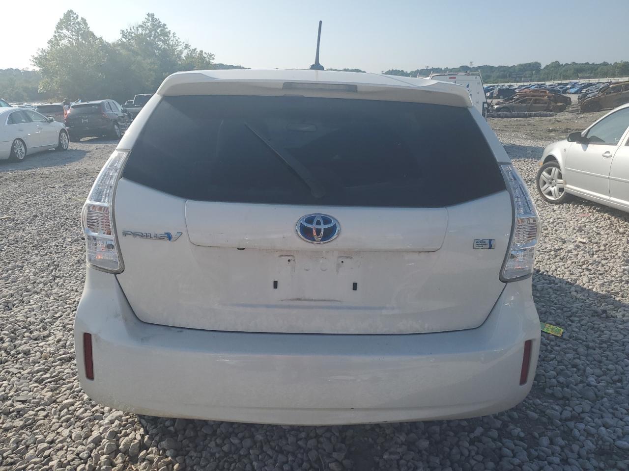 2013 Toyota Prius V - Фото 6