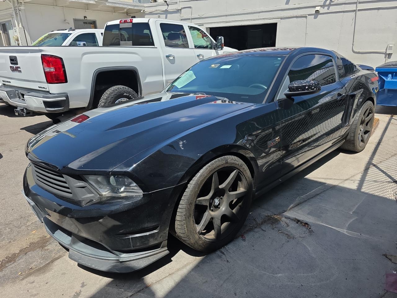 2012 Ford Mustang Gt - Image 2