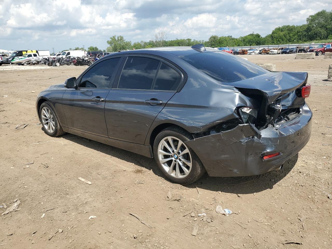 2017 BMW 320 Xi - Фото 2