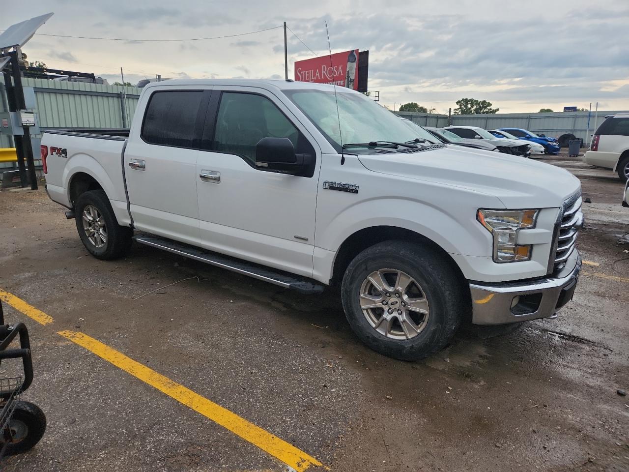 2015 Ford F150 Supercrew - Фото 4