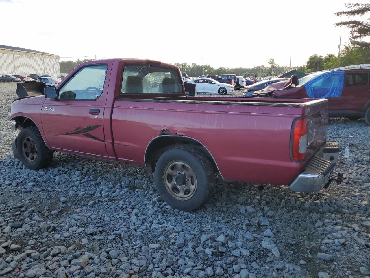 1998 Nissan Frontier Xe - Фото 2