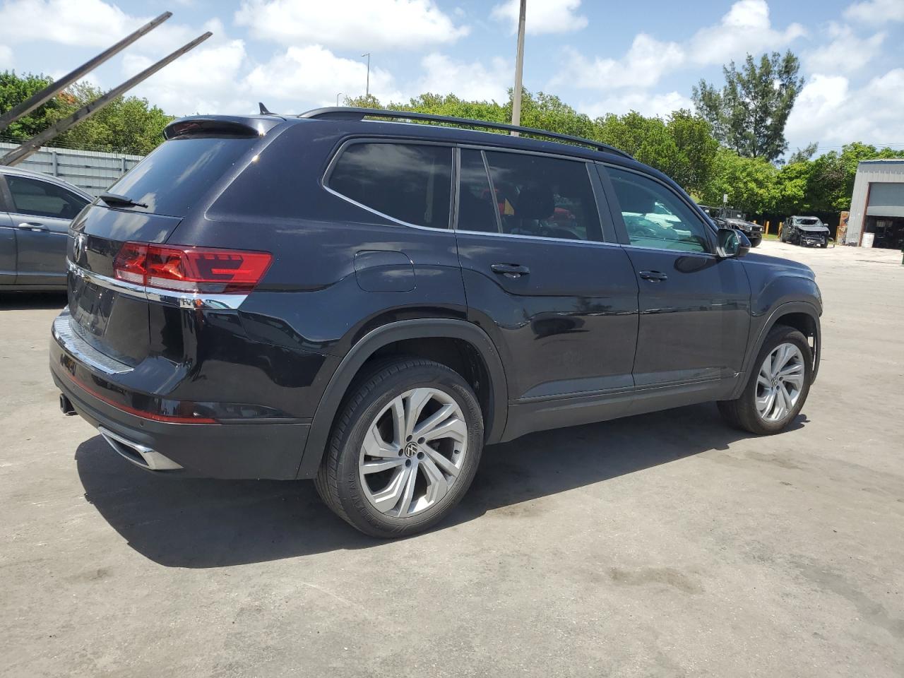2023 Volkswagen Atlas Se - Фото 3