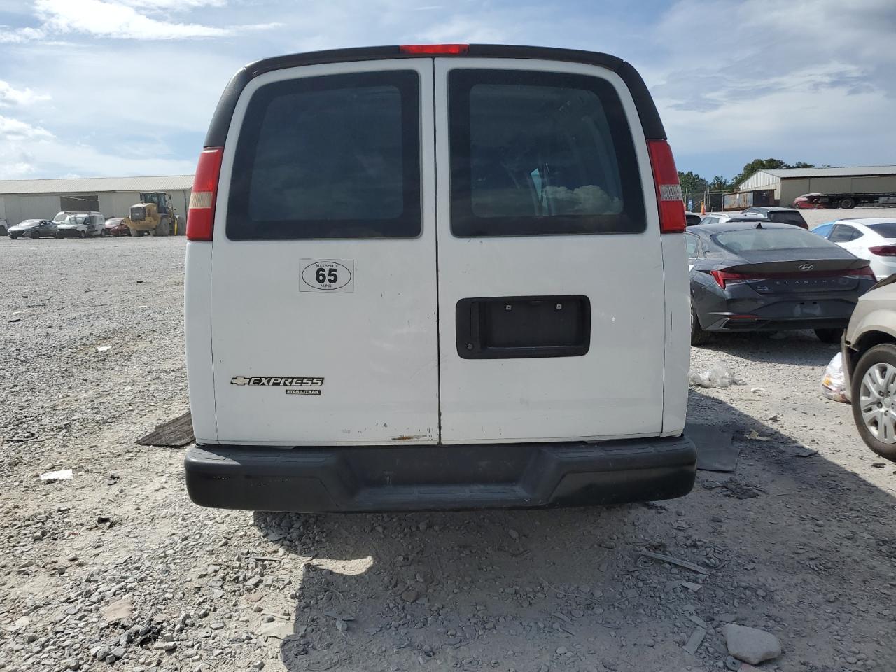 2014 Chevrolet Express G2500 - Фото 6